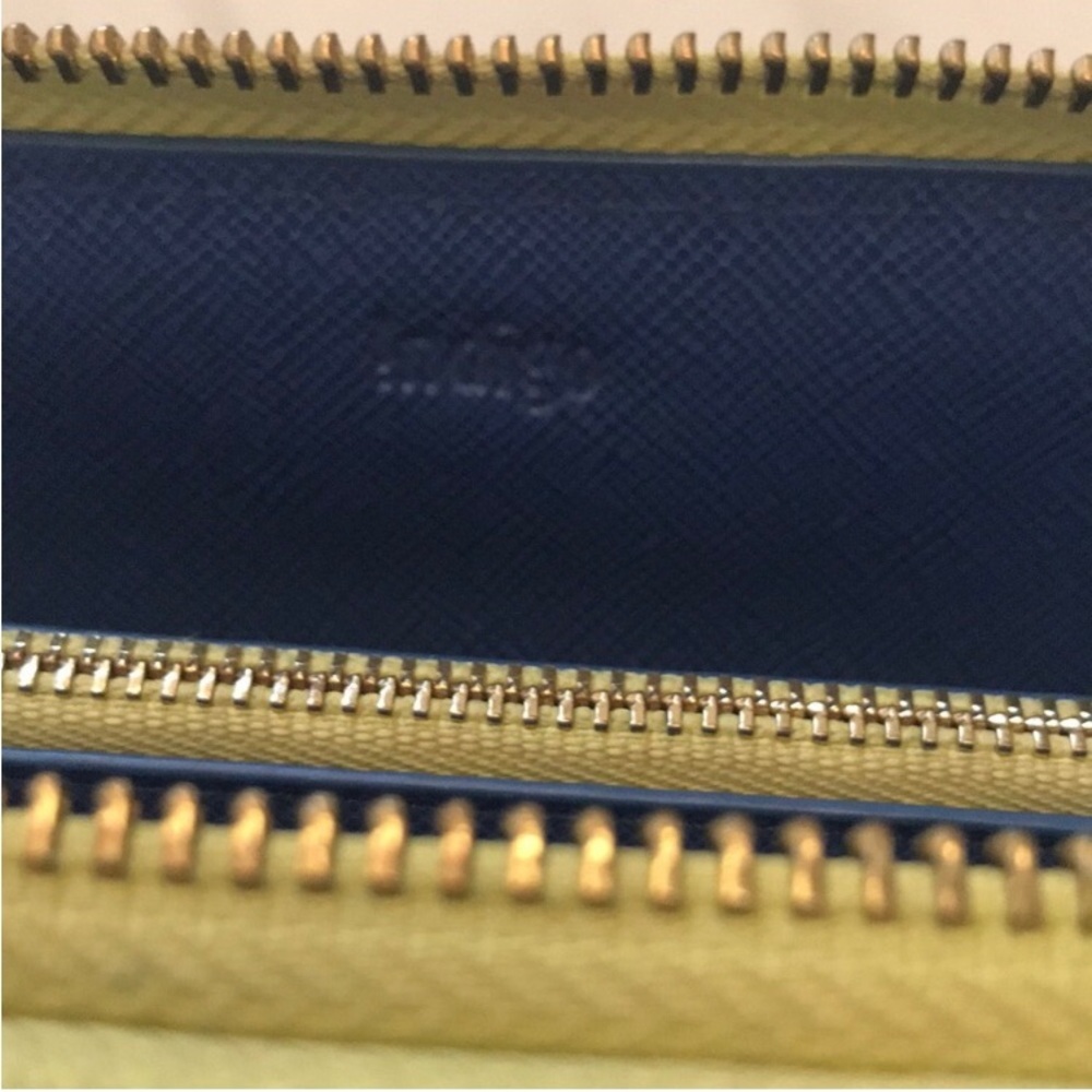 Indigo Blue Wristlet - Picture 2 of 9